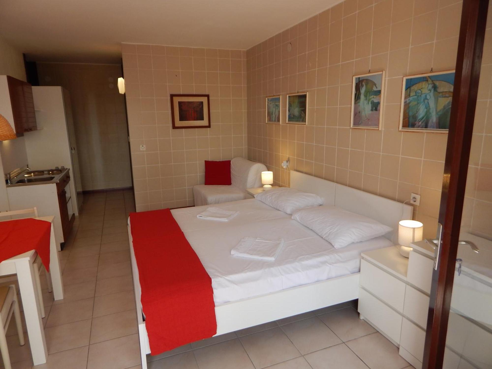Apartmani Jutro Новалья Номер фото